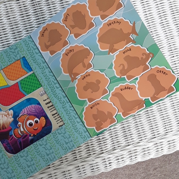 New Cute Disney Pixar Finding Dory Book Game - Picture 11 of 15